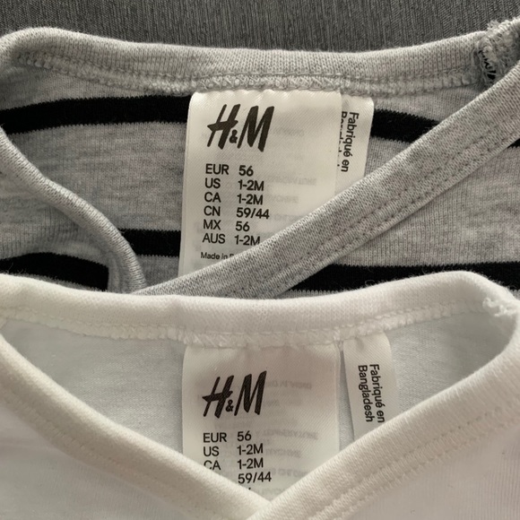 Set of 2 cotton bodysuit (1-2 months) - Picture 2 of 2